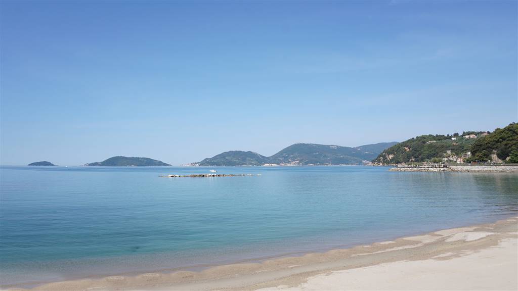 Venere Azzurra Beach